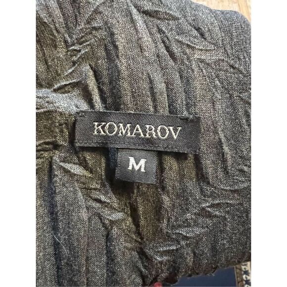 Komarov Art to Wear Buttoned and belted pleated Gray Lagenlook Vest Size M - Picture 7 of 9